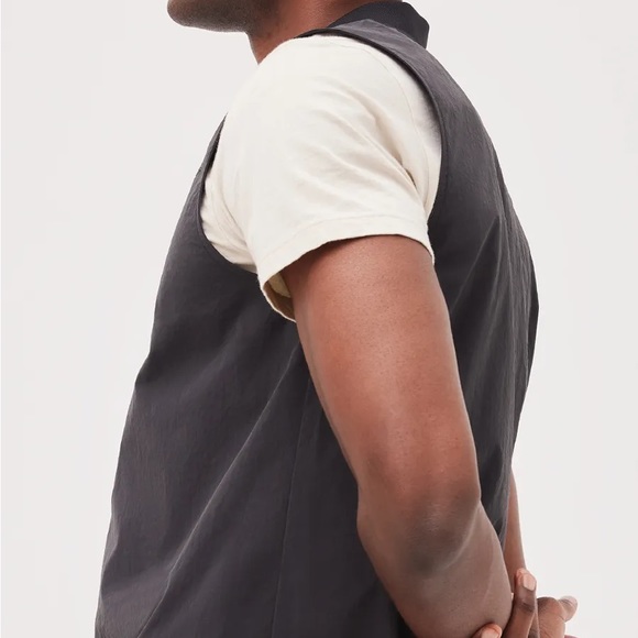 NWT Outdoor Voices RecTrek Vest - Picture 2 of 5